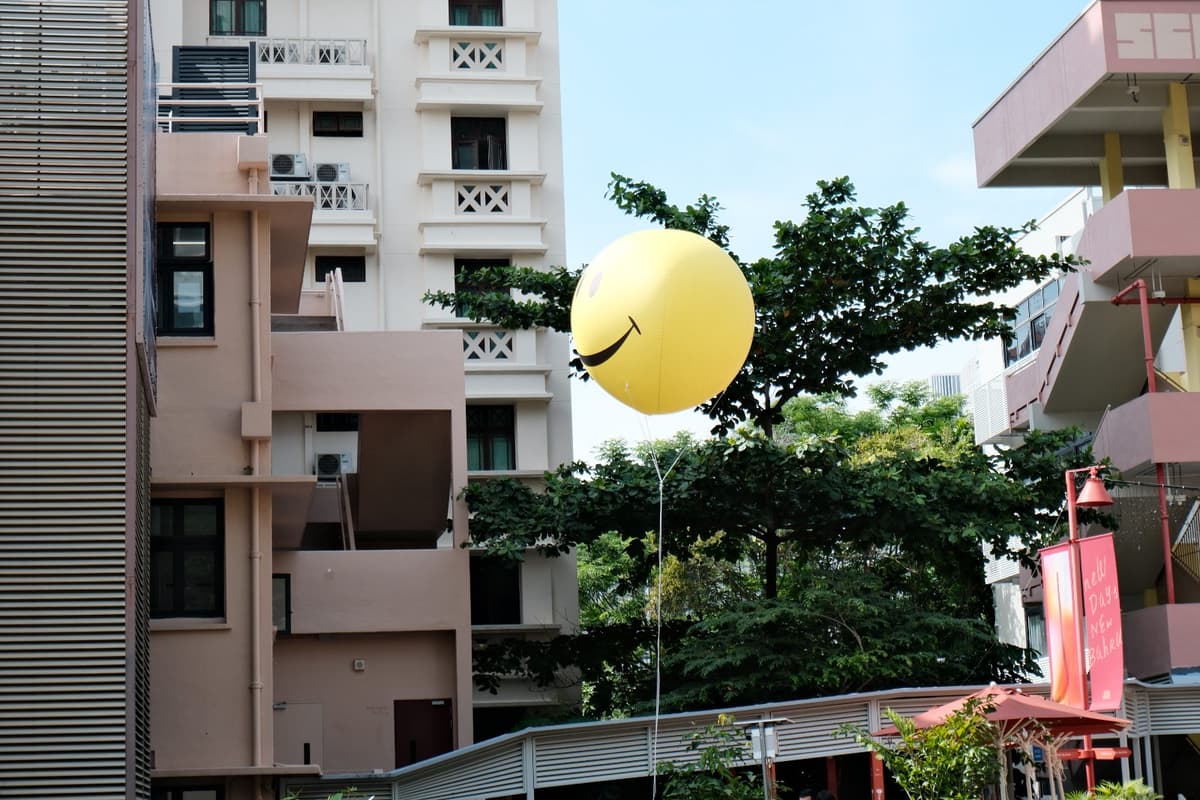 Balloon over the pink block